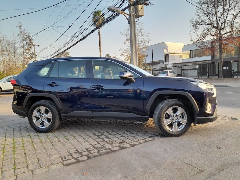 2022 Toyota RAV4 2.0 LE - Autos Usados en Vitacura